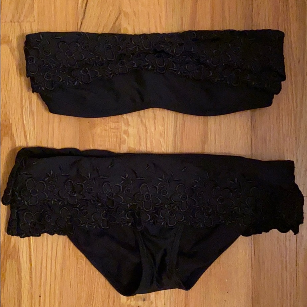 Strapless bikini